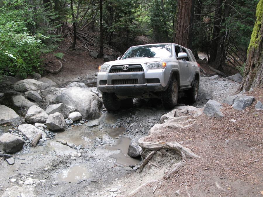  Toyota 4Runner 2010 года  (фото 65 из 84)
